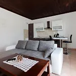 Apartament And Preka *