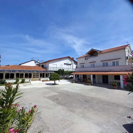 And Preka Appartement *