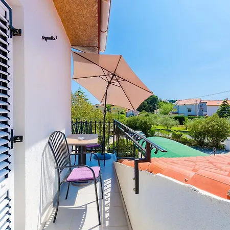 Apartamento And Preka *