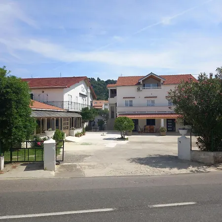 Appartement And Preka